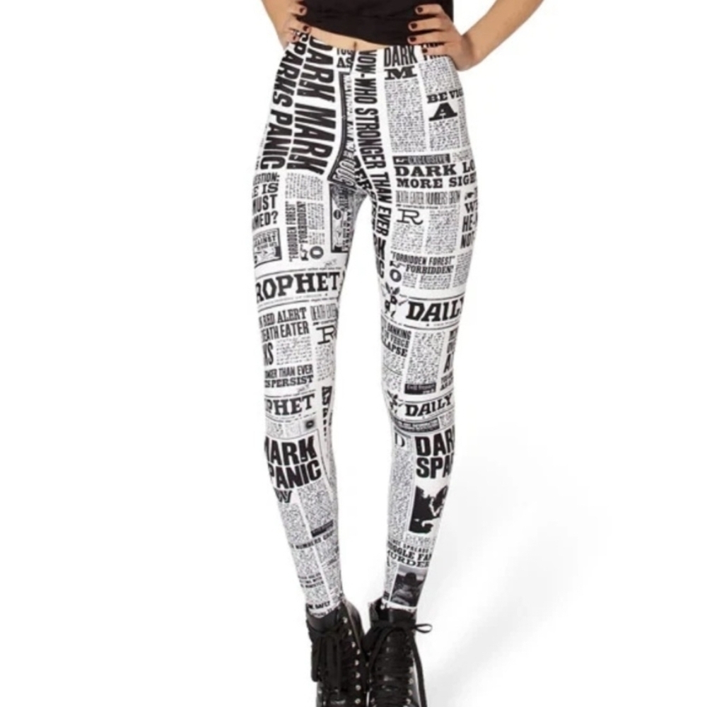 Black Milk Harry Potter Daily Prophet Newspaper Leggings   Women Size Medium